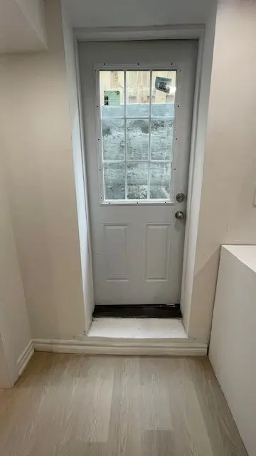 103 Sandringham DR #Bsmt, Clarington, ON L1E 1Y4