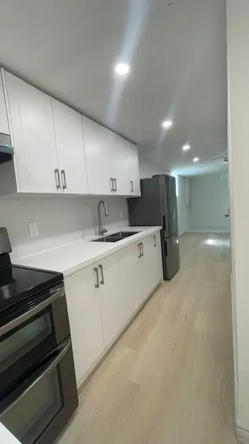 103 Sandringham DR #Bsmt, Clarington, ON L1E 1Y4