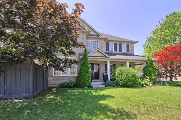 847 Greenleaf Gate, Oshawa, ON L1K 2W7