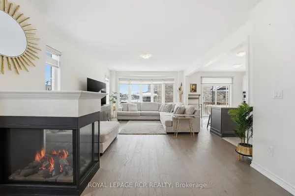 20 Morley CRES, Whitby, ON L1R 0P1