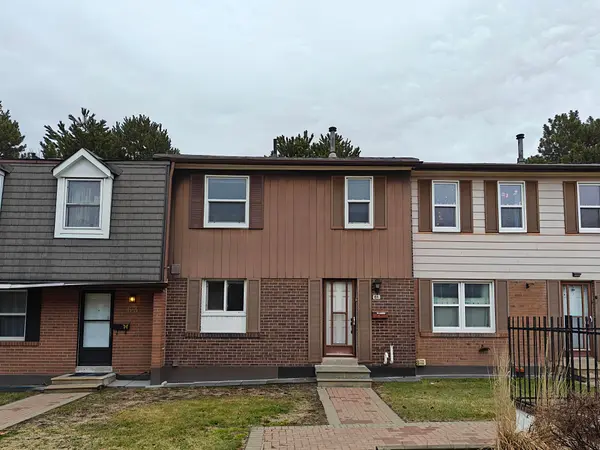 15 Brimwood BLVD #61, Toronto E07, ON M1V 1E1