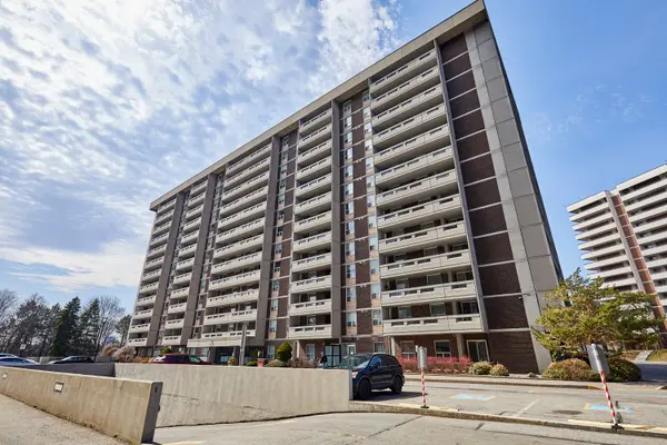 60 Inverlochy BLVD #309, Markham, ON L3T 4T7