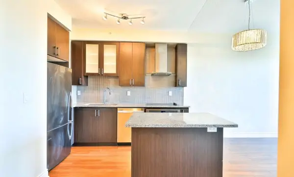 9088 Yonge ST N #806, Richmond Hill, ON L4C 0Y6