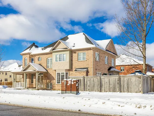 2 John Davis Gate, Whitchurch-stouffville, ON L4A 0B6