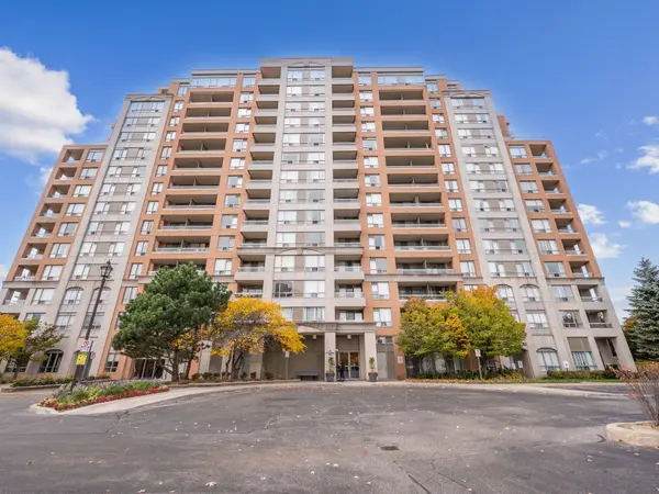 9 Northern Hts DR #502, Richmond Hill, ON L4B 4M5