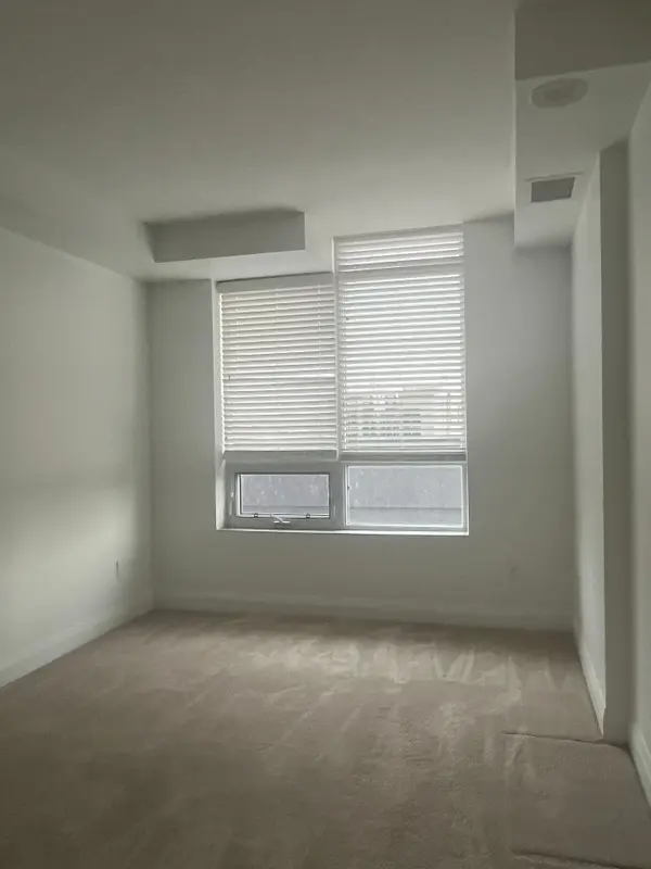 15 Maple AVE #1107, Barrie, ON L4N 1R7