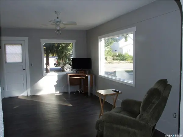 118 2nd STREET W, Leader, SK S0N 1H0