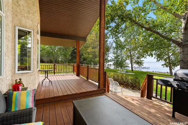 193 & 194 Gordon DRIVE, Last Mountain Lake East Side, SK S0G 4V0