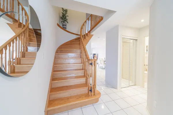 5420 Fallingbrook DR #56, Mississauga, ON L5V 2H6