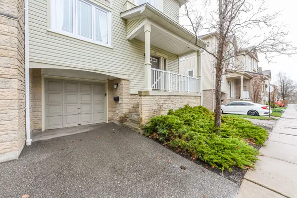 7105 Branigan Gate #72, Mississauga, ON L5N 7S2