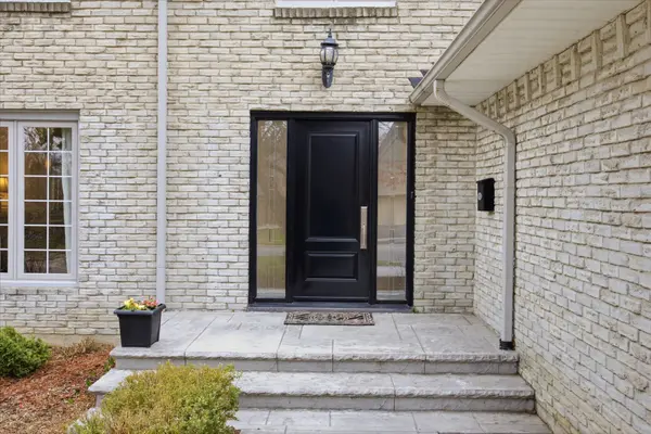 2509 King Forrest DR, Mississauga, ON L5K 2E5