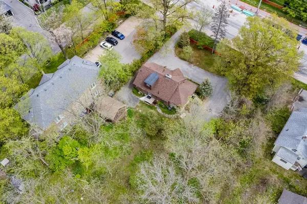 1462 Hurontario ST, Mississauga, ON L5G 3H4