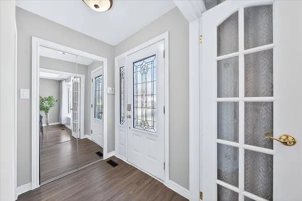 2504 Glamworth CRES, Mississauga, ON L5K 1G3