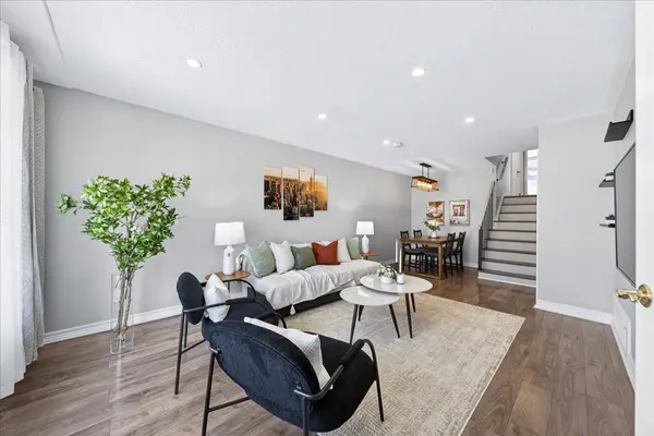 2504 Glamworth CRES, Mississauga, ON L5K 1G3