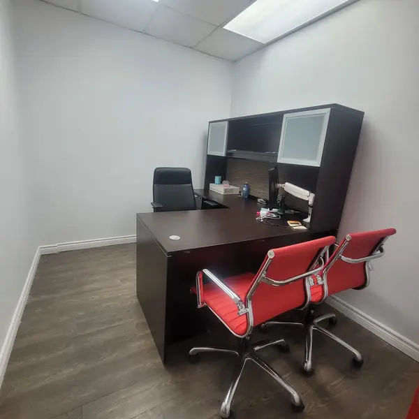 2600 Skymark AVE #7-104, Mississauga, ON L4W 5B2