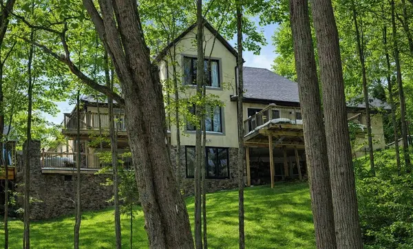 41 Maple ST, Bancroft, ON K0L 1C0