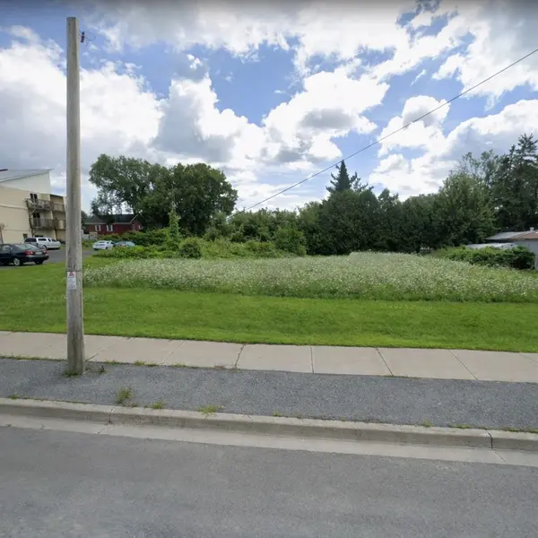 8 South Terrace ST, South Glengarry, ON K0C 1N0