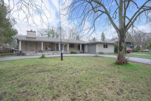 396 Averill Gate, London South, ON N6C 4E2