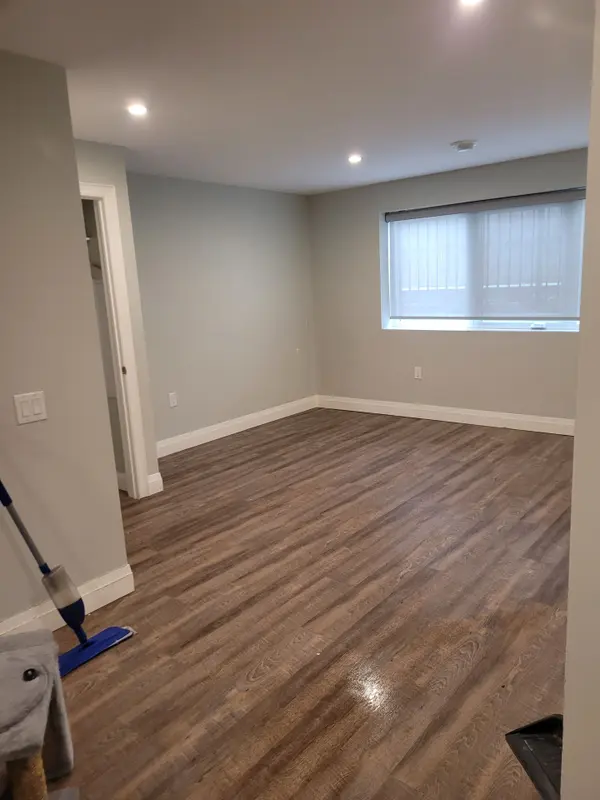 67 Minto ST #102, Port Colborne, ON L3K 0B4