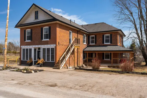 1002 Cowbell LN, Gravenhurst, ON P0E 1N0