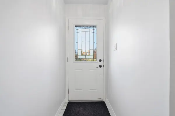 213 Windwood DR, Hamilton, ON L0R 1C0