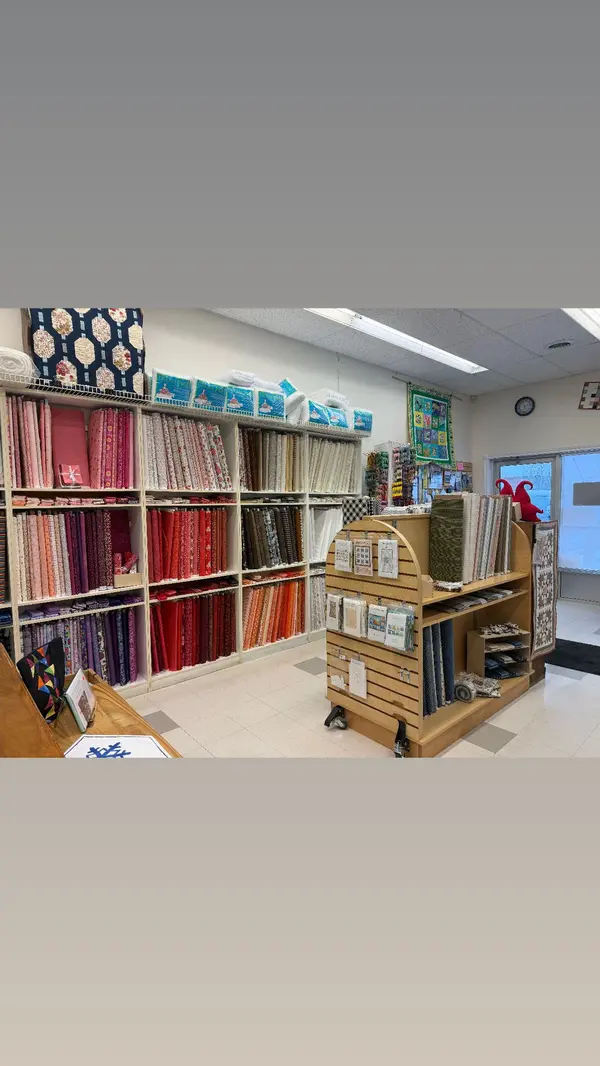 7712 Kent BLVD #2, Brockville, ON K6V 7H6