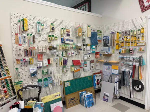 7712 Kent BLVD #2, Brockville, ON K6V 7H6