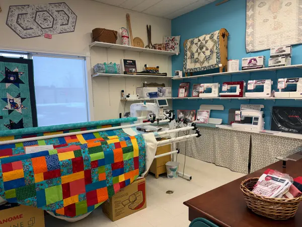 7712 Kent BLVD #2, Brockville, ON K6V 7H6