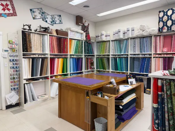 7712 Kent BLVD #2, Brockville, ON K6V 7H6