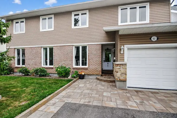 61 Fieldgate DR, Barrhaven, ON K2J 1V3