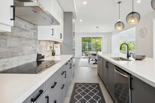 125 STONELEIGH DR, Blue Mountains, ON L9Y 4X5