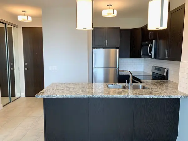 101 Locke ST #511, Hamilton, ON L8P 4A6