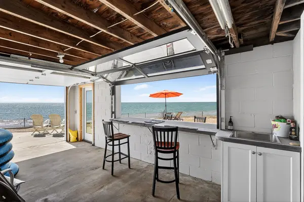 239 Pleasant Beach RD, Port Colborne, ON L0S 1R0