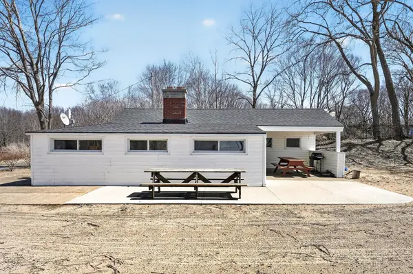 239 Pleasant Beach RD, Port Colborne, ON L0S 1R0