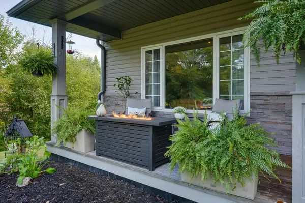 23 Thomas CRES, Huntsville, ON P1H 2M3