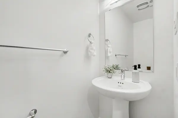 931 Cologne ST, Russell, ON K0A 1W0