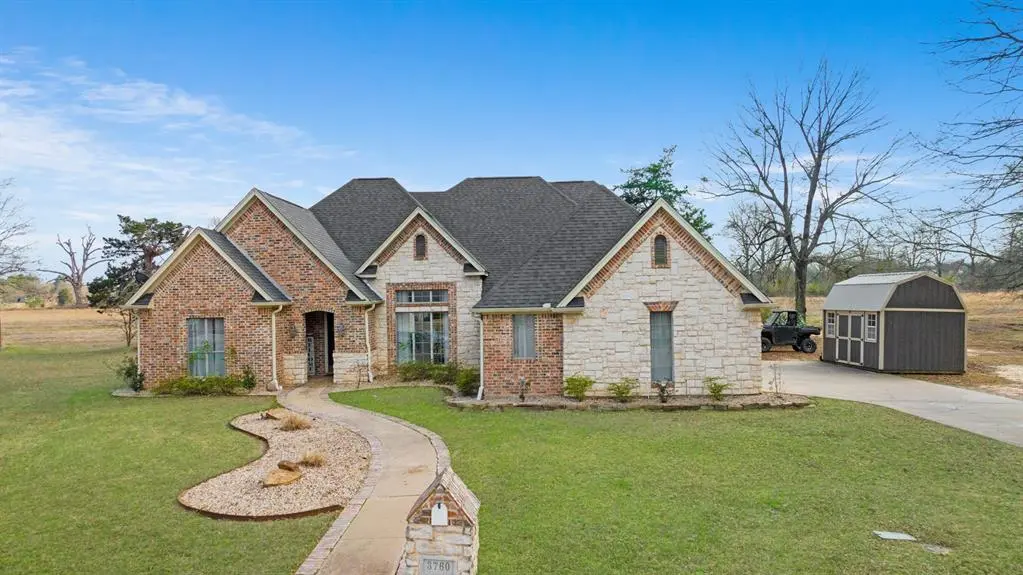 3760 Woodland Lane, Paris, TX 75462