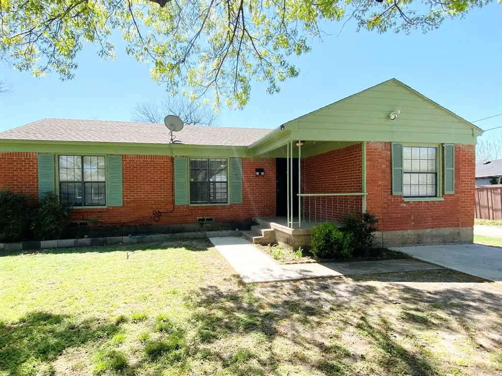 2114 Dunloe Avenue, Dallas, TX 75228