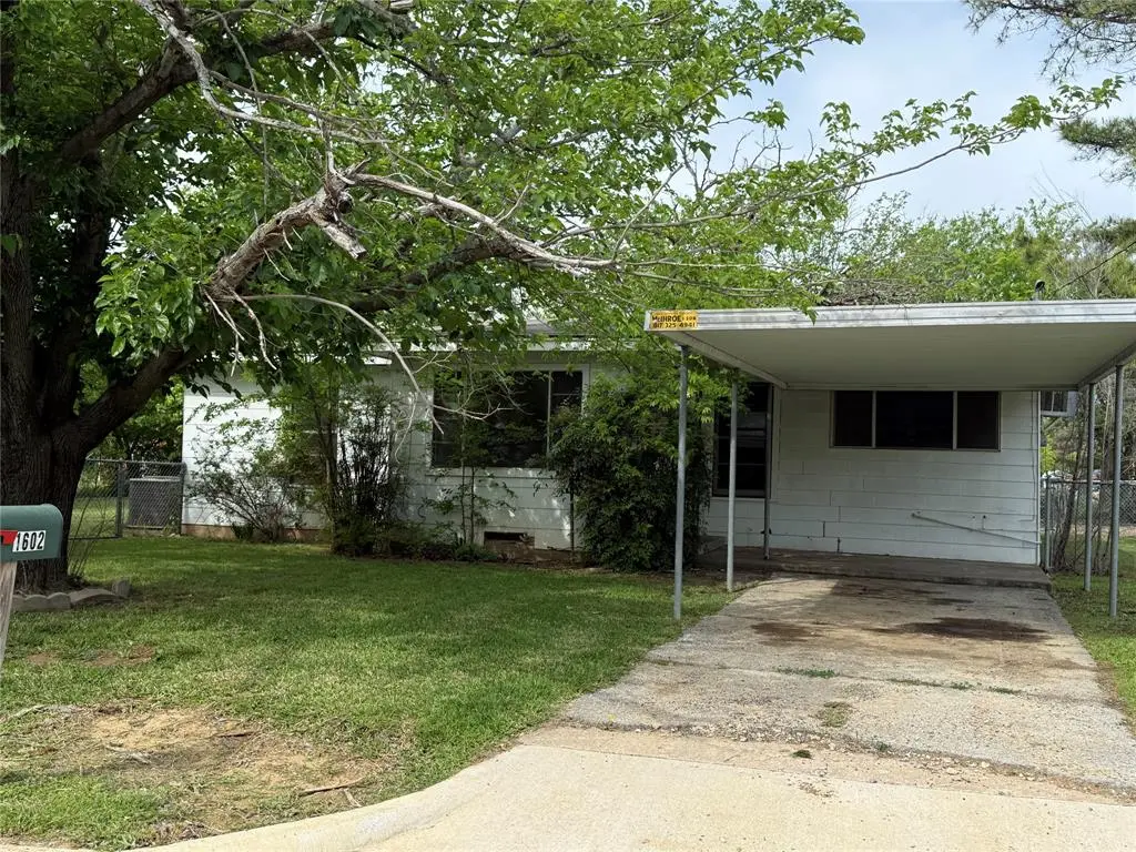 1602 SE 11th Avenue, Mineral Wells, TX 76067
