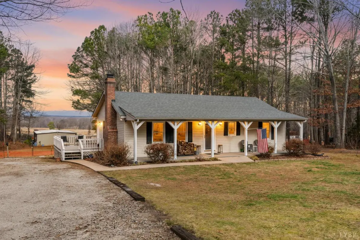 3105 Horseshoe RD, Appomattox, VA 24522