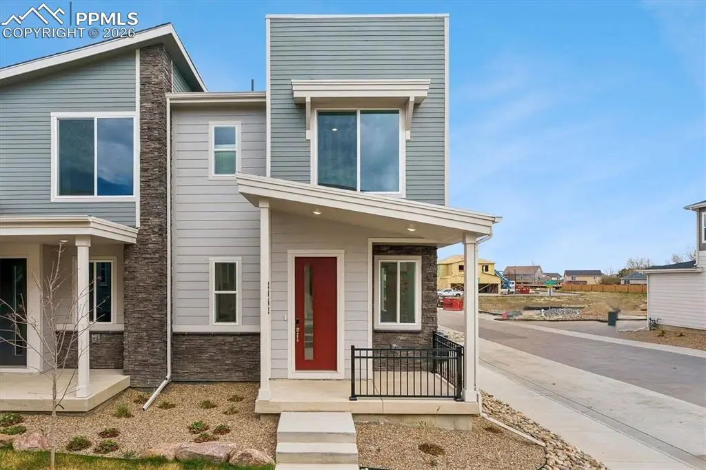 2462 Serviceberry GRV, Colorado Springs, CO 80915