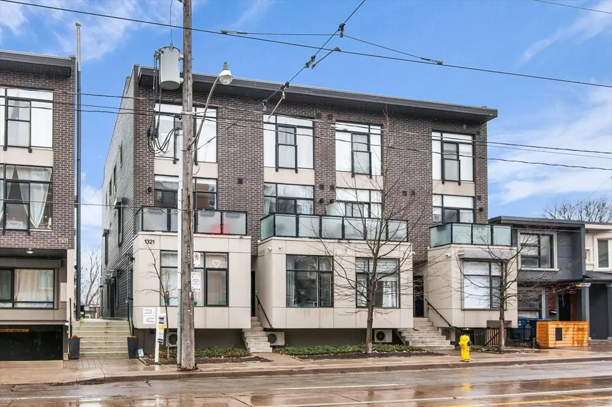 1321 Gerrard ST E #12, Toronto E01, ON M4L 1Y8