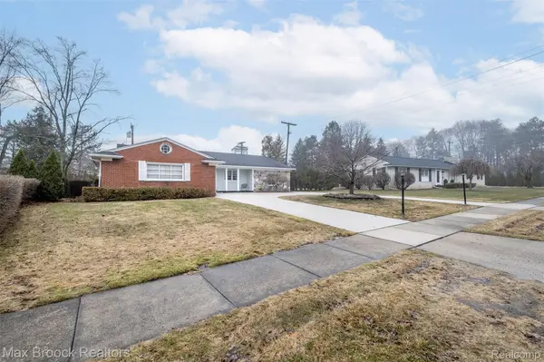 138 S Cranbrook Cross RD, Bloomfield Hills, MI 48301