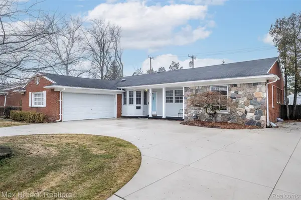 138 S Cranbrook Cross RD, Bloomfield Hills, MI 48301