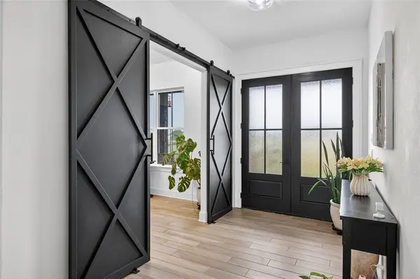 6810 Hunnington Drive, Sanger, TX 76266