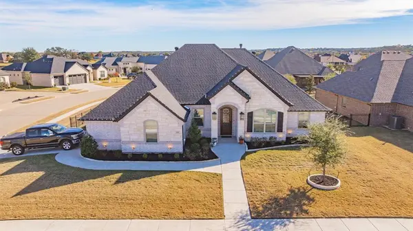 412 Fowler Drive, Granbury, TX 76048