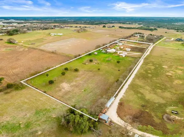 2700 AUCTION BARN, Belton, TX 76513