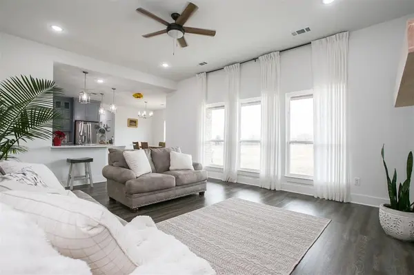 1006 Johnson Trail, Bells, TX 75414