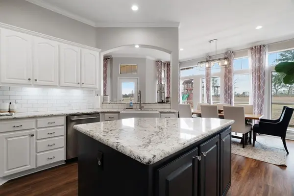 3760 Woodland Lane, Paris, TX 75462