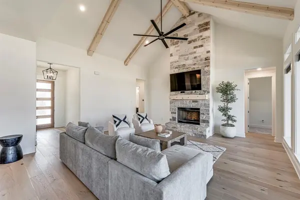 2770 Fireside Drive, Midlothian, TX 76065